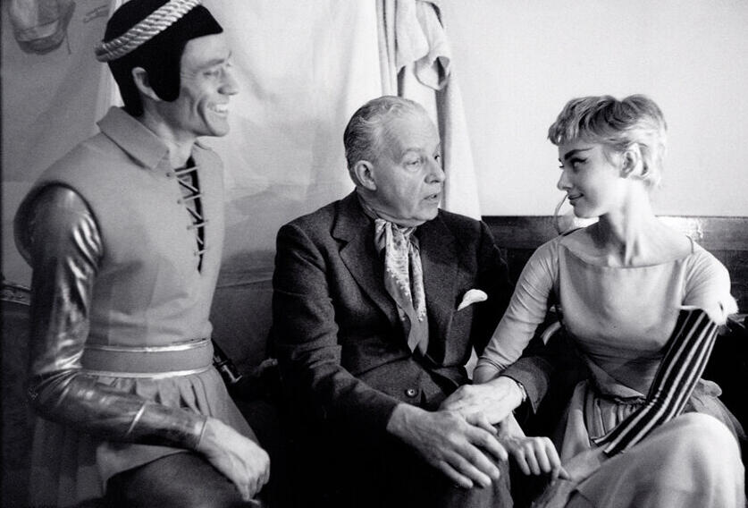 Photograph by Milton H. Greene.