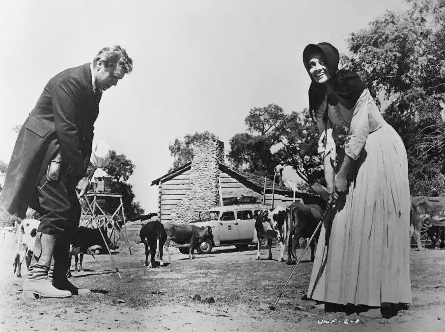 © Photographer Phil Stern. © Photographer Phil Stern.