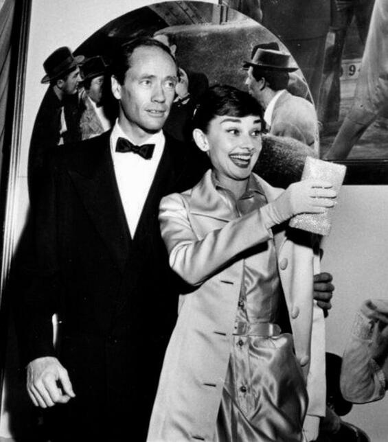 Photographer unknown.