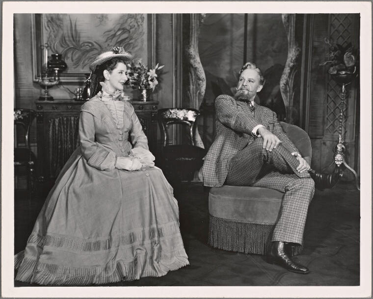Lynn Fontanne and Alfred Lunt performing in Quadrille.